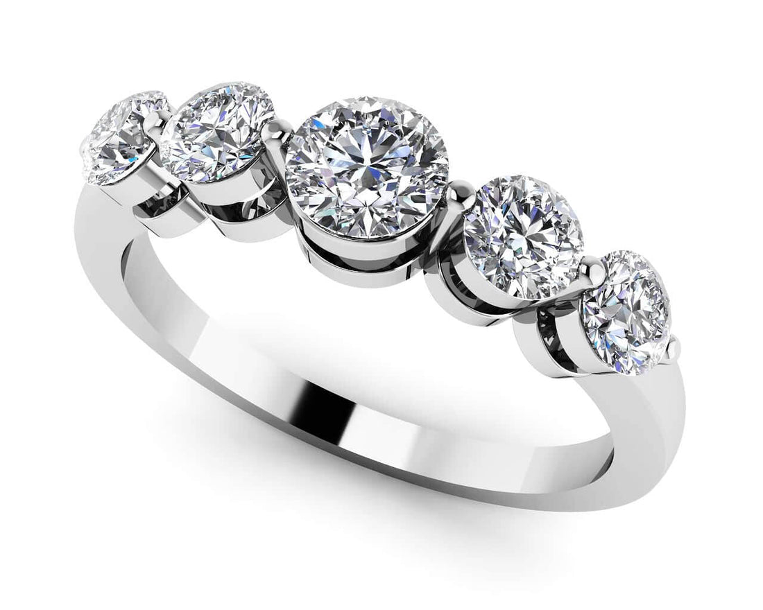 Five Across Round Diamond Band Diamond  with 0.40 ct.(finished) 2.5mm, 3.5mm