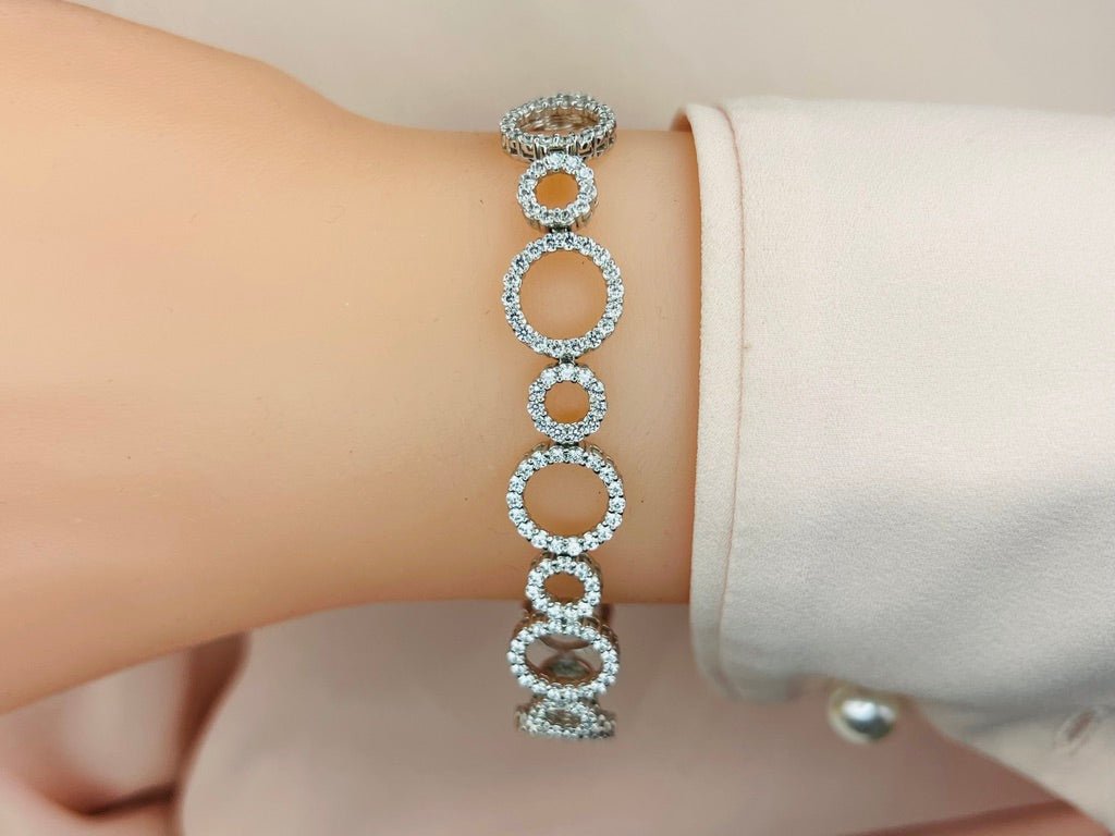 Alternating Diamond Circle Link Diamond Bracelet with 4.16 ct.(finished) 1.4mm - Luxury Time NYC