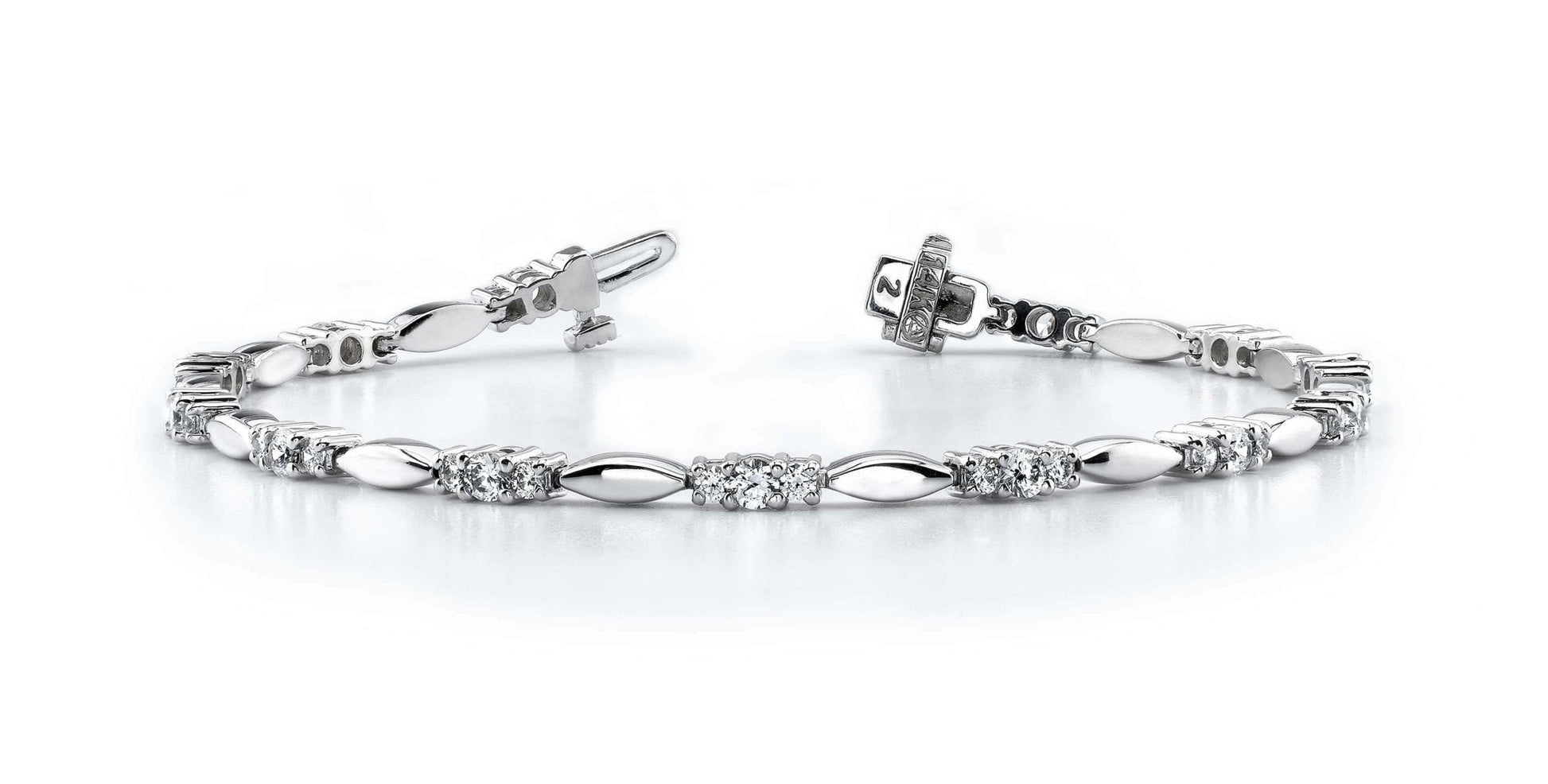 Elliptical Link Diamond Bracelet with 3.08 ct.(finished) 2.5mm, 3.5mm - Luxury Time NYC