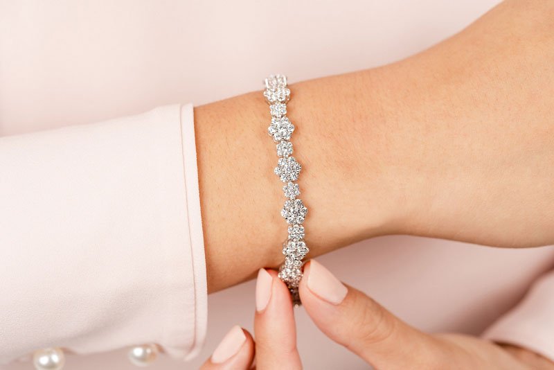 Flower Cluster Lab - Grown Diamond Bracelet with 5.78 ct.(finished) - Luxury Time NYC