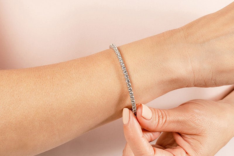 Stylish Sweetheart Bangle Lab - Grown Diamond Bracelet with 1.55 ct.(finished) 2.3mm - Luxury Time NYC