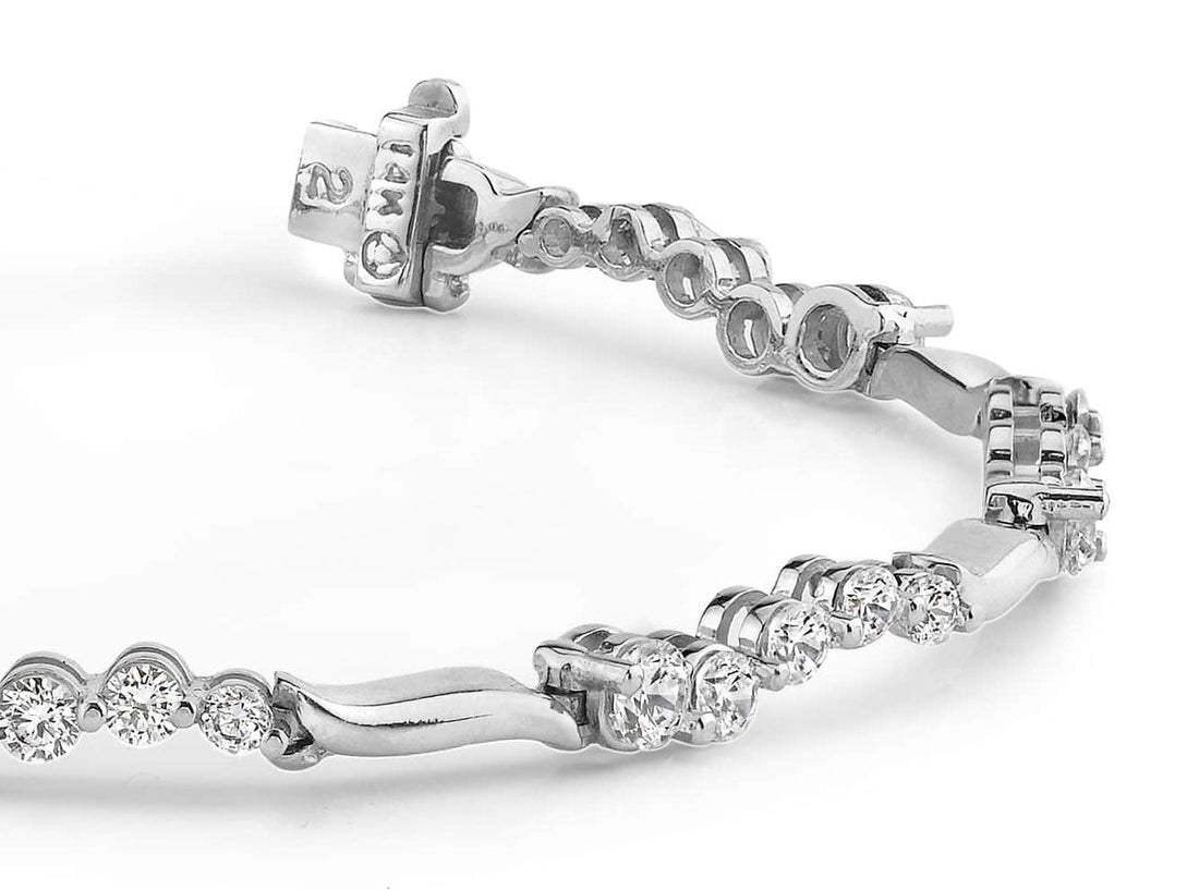 Wavy Journey Diamond Bracelet with 2.51 ct.(finished) - Luxury Time NYC